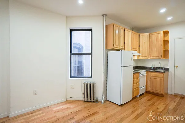 Rented by City Connections Realty | media 27