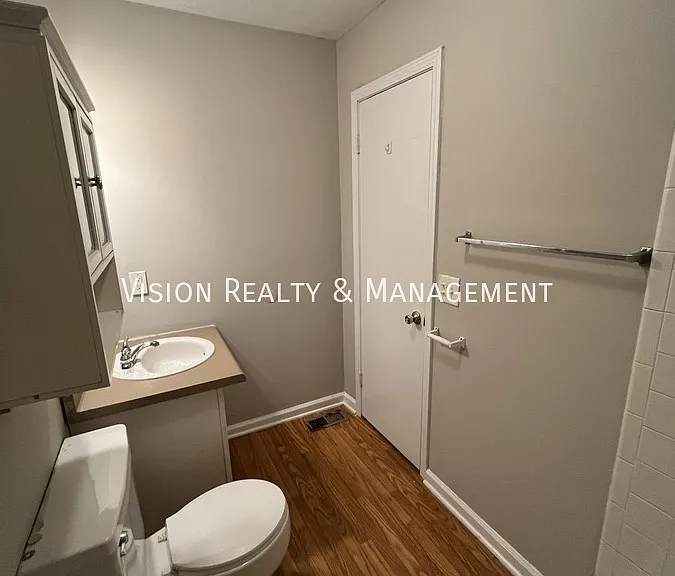 153 Carroll Cir — Photo 42