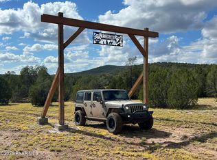 226 N Lakota Way, Seligman, AZ 86337