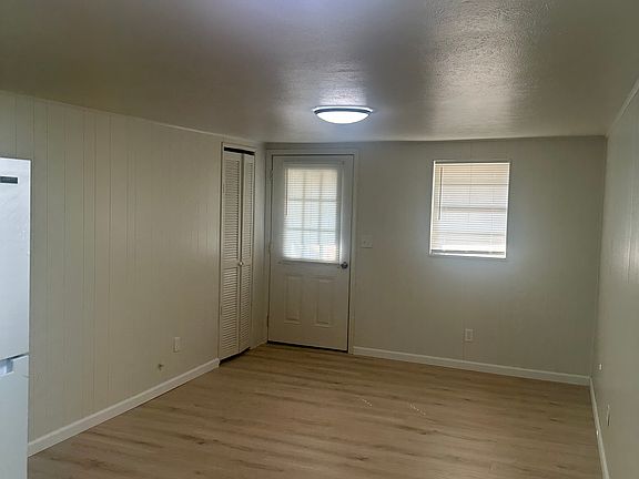 3rd image of 321 Landau Dr #321