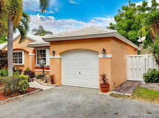 9898 NW 2nd Ct, Plantation, FL 33324