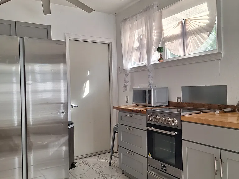 1801 Adams St #A — Photo 15