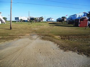 914 Seashell Dr, Surfside Beach, TX 77541