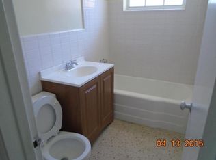 369 Alhambra Pl, West Palm Beach, FL 33405