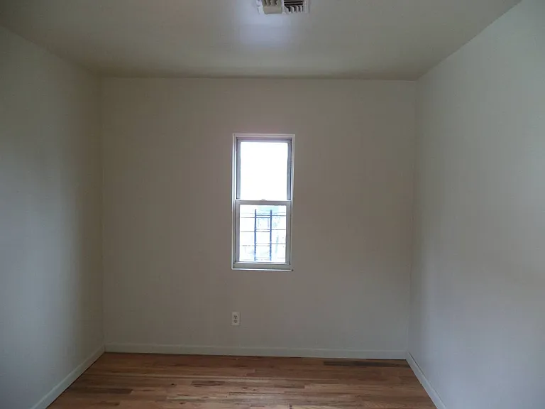 106-23 Inwood St #2 — Photo 6