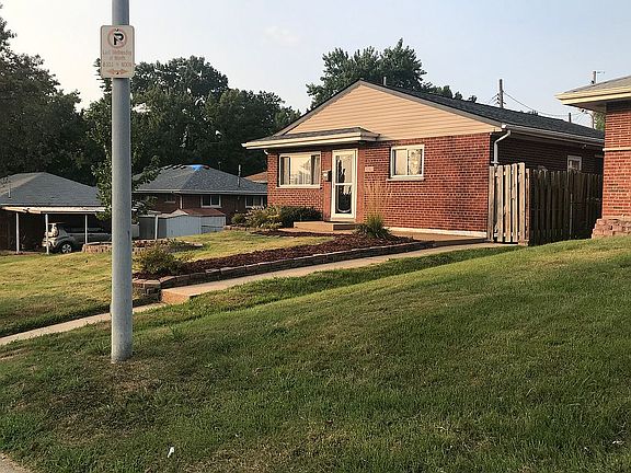 3rd image of 3763 Koeln Ave