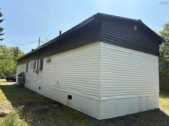 3rd image of 2218 Highway 332