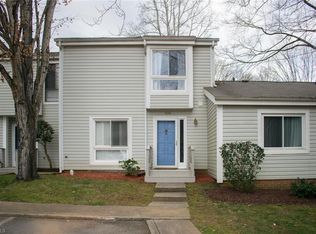 1036 Turtle Rock Ln, Winston Salem, NC 27104