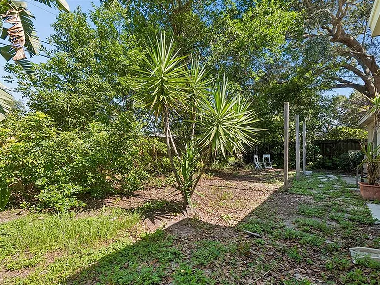 200 Evelyn Ave — Photo 22