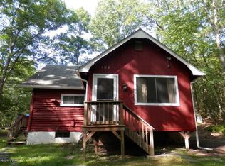 102 Pond Rd, Shohola, PA 18458