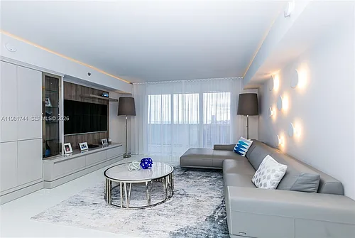 1830 S Ocean Dr #2903 Photo 1