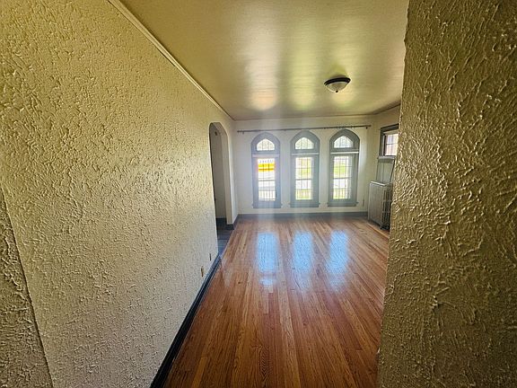 5th image of 309 Arlington St APT 101
