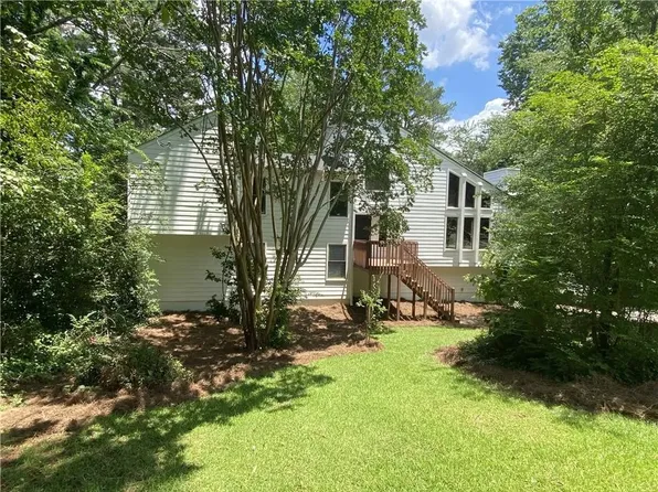 3950 Lookout Point Dr, Marietta, GA 30066