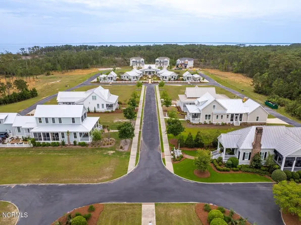 89 Boathouse Road, Oriental, NC 28571