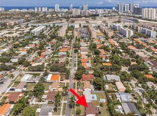 906 NE 6th St, Hallandale Beach, FL 33009
