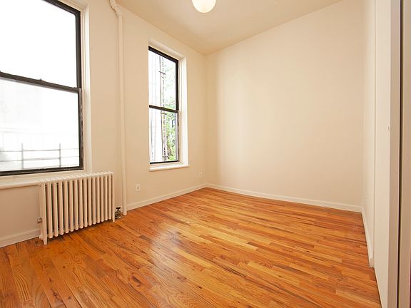 4th image of 229 5th Ave APT 2