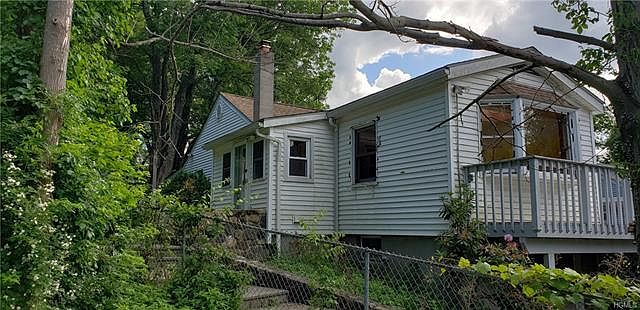 1st image of 533 Oscawana Lake Rd