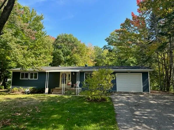 3521 William Harwood Dr, Sault Sainte Marie, MI 49783