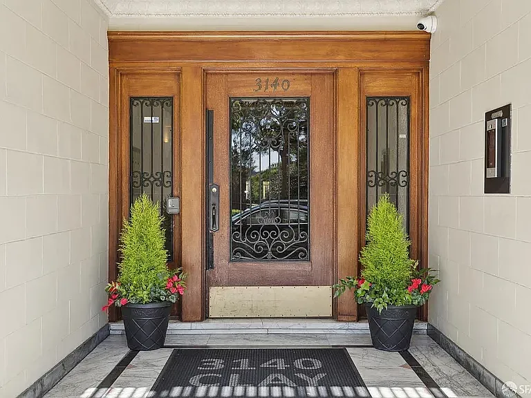 Bldg front door