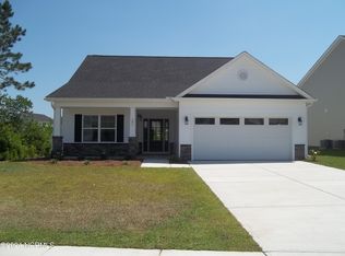 101 Paver Ln, Hampstead, NC 28443