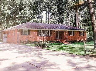 605 Pinetree Dr, Virginia Beach, VA 23452