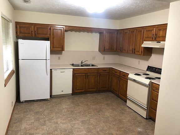 4th image of 2665 N 93rd St APT 102