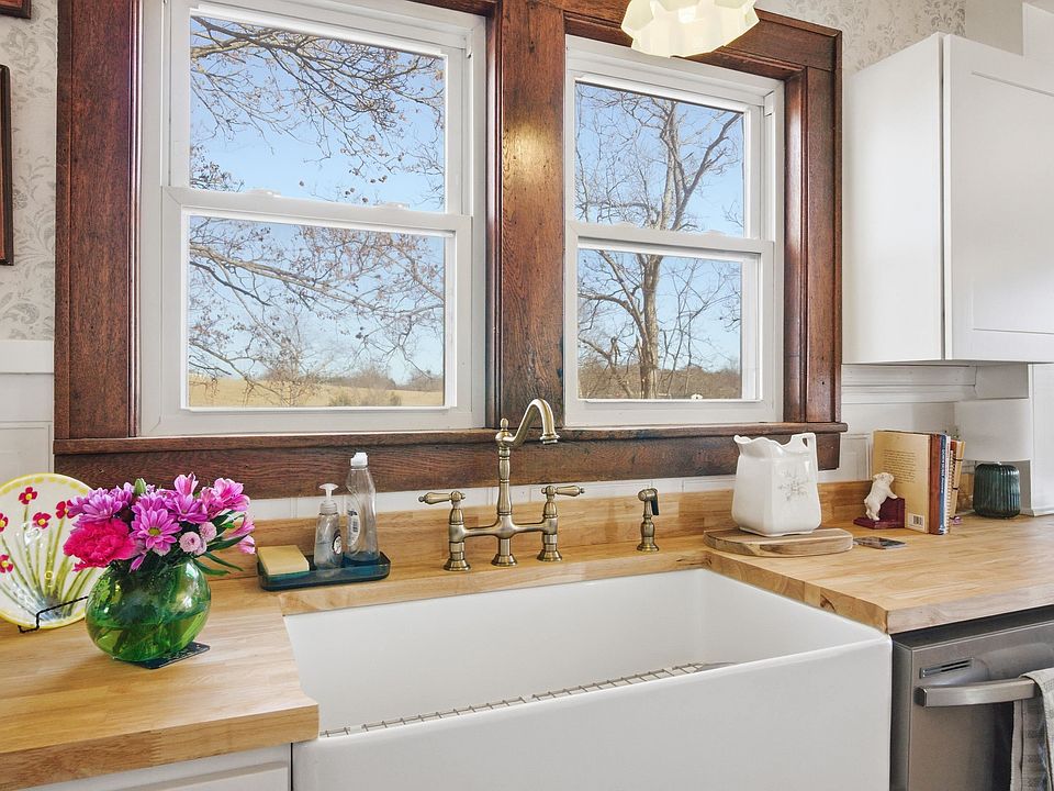 16th image of this home