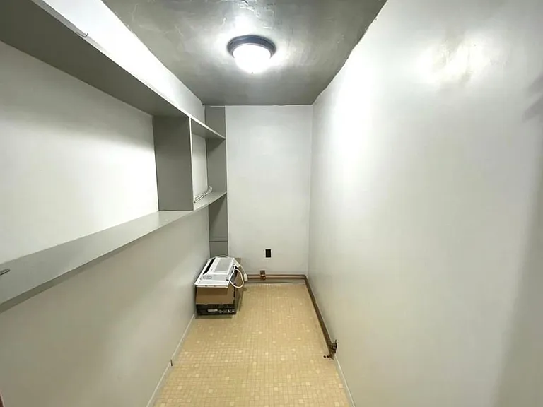 1536 Paint St — Photo 3
