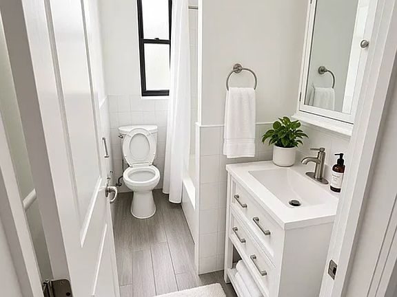 3rd image of 511 W 186th St #B
