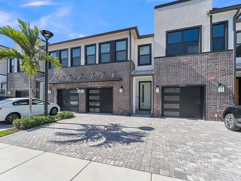 8351 NW 7th Ct — Photo 21