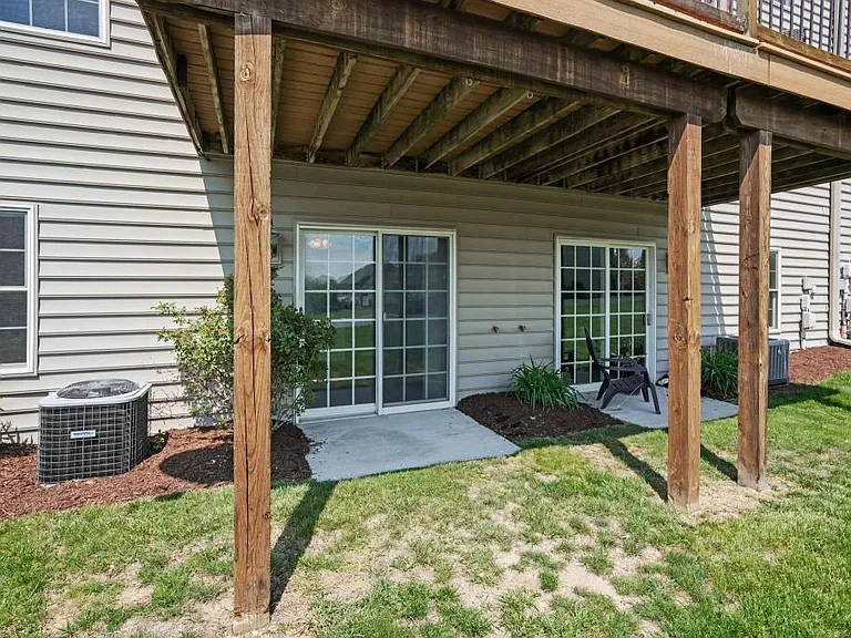 5050 Mendenhall Dr — Photo 25