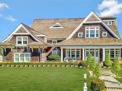 11 Davison Lane W, West Islip, NY, 11795