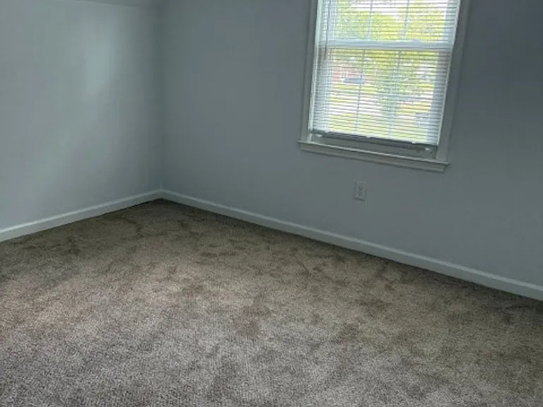 302 Cottonwood Ln — Photo 19