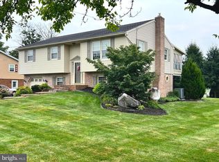 2402 Mount Pleasant Rd, Mount Joy, PA 17552
