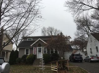 357 Roosevelt Ln, Kenilworth, NJ 07033