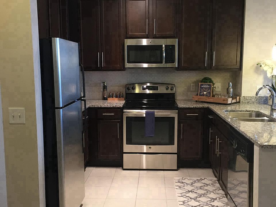 1st image of 1237 Lake Baldwin Ln Unit 210