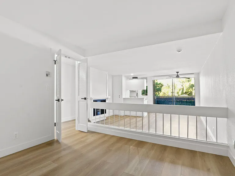 727 Westbourne — Photo 14