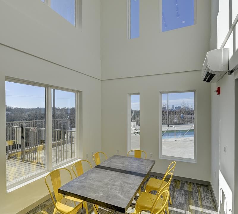 1st image of 400 Herron Dr APT 119
