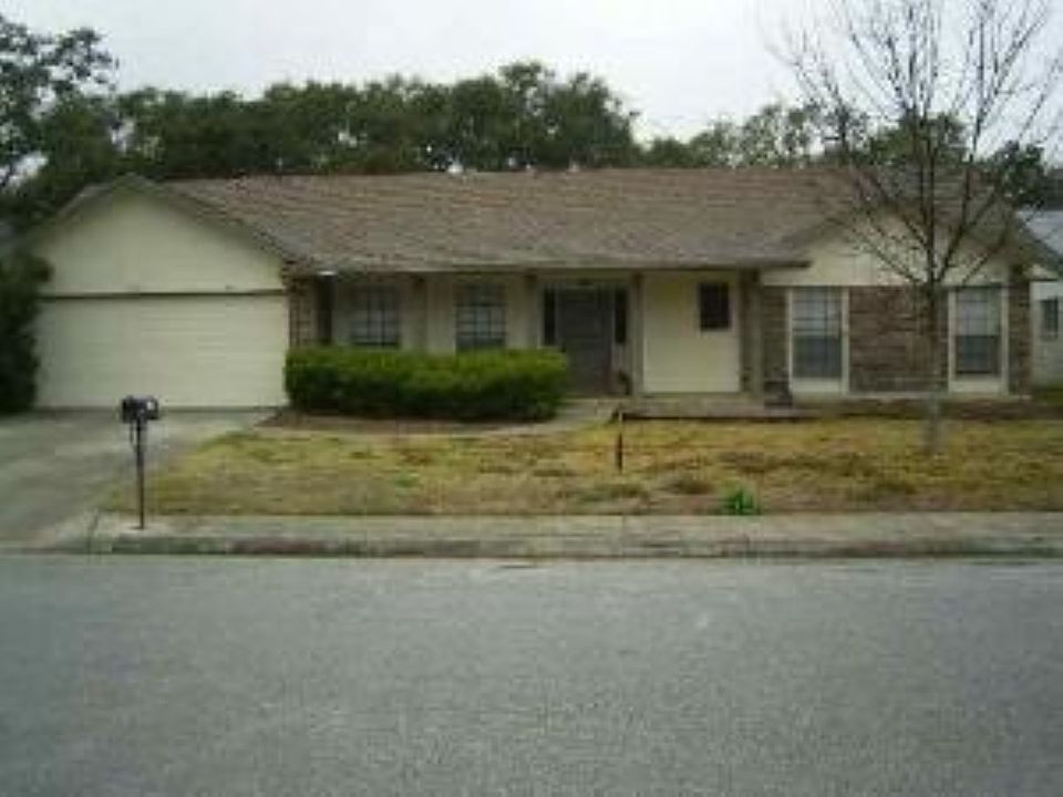 1st image of 2711 Bramblebush Dr