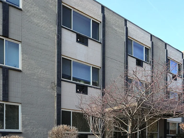 Chamberlain I & II Apartments — Photo 16