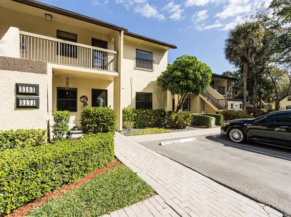 3183 S Carambola Circle #2392, Coconut Creek, FL 33066