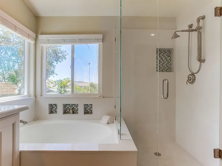 10730 Carillon Ct — Photo 47