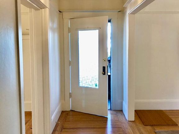 Foyer with coved ceilings.