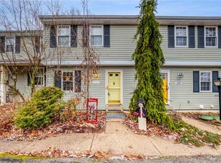 202 Parkwood Dr, Cranberry Township, PA 16066