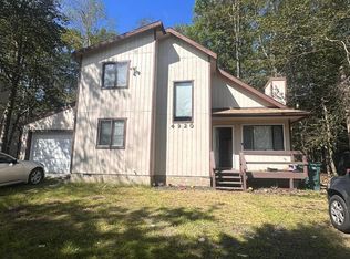 7437 Tamara Ln, Tobyhanna, PA