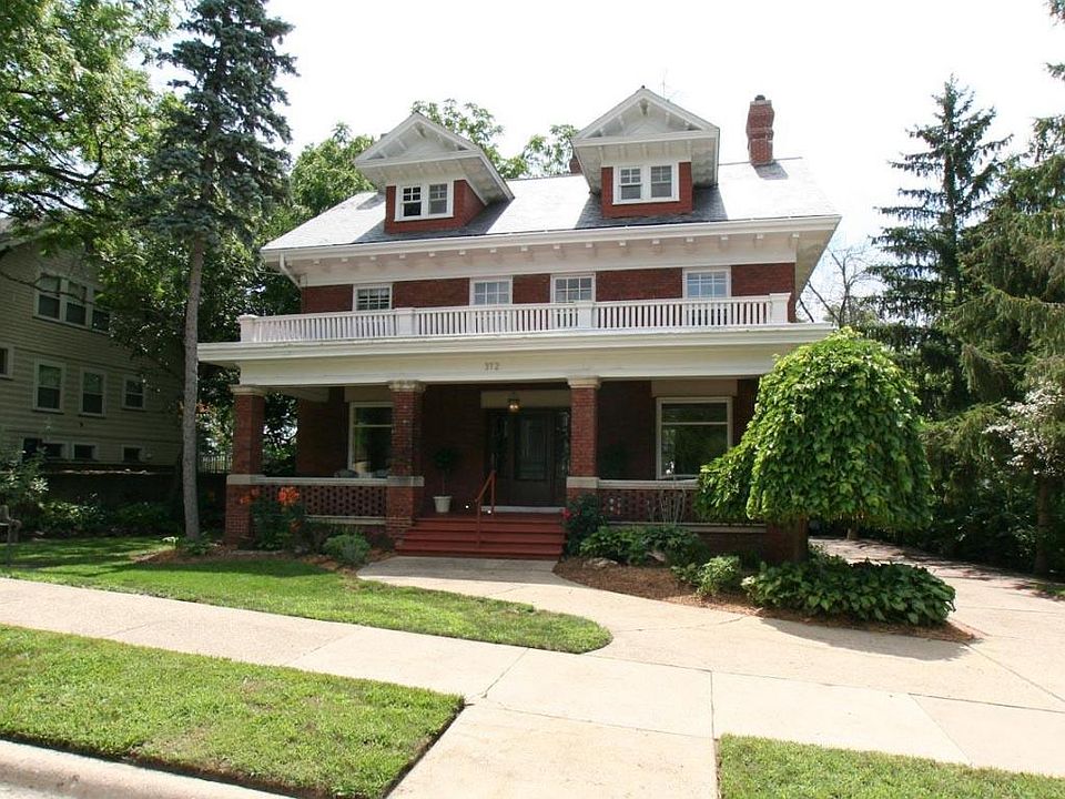 1st image of 312 S Parker Dr