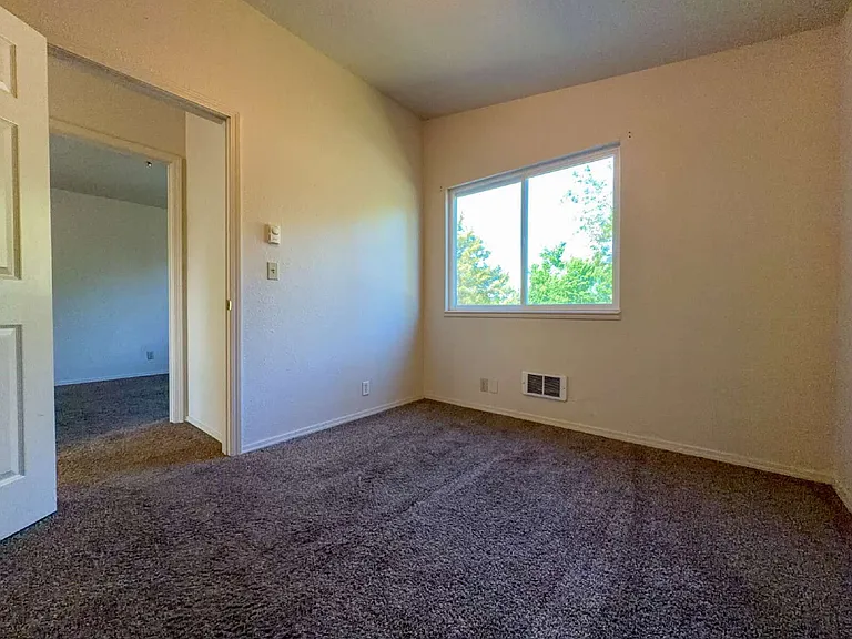 816 S Wardwell Ave — Photo 19