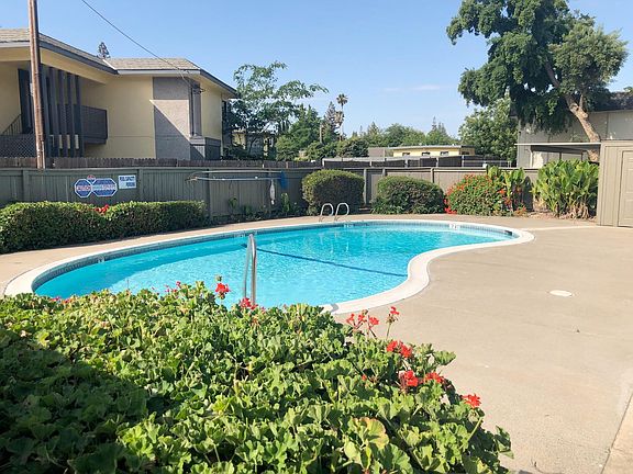3rd image of 6140 Gloria Dr APT 10