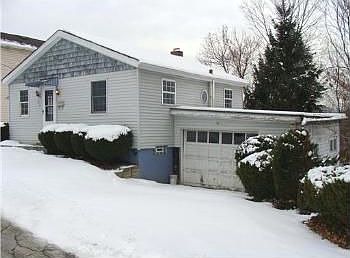 3rd image of 123 Linton Ave