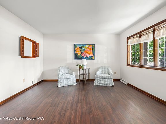 4th image of 34 Birch Road